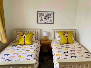 Stunning 3-bed Apartment in Largs