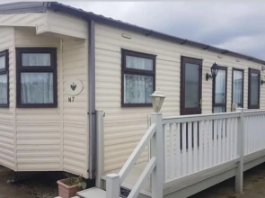 Captivating 2-bed Carvavan in Mablethorpe