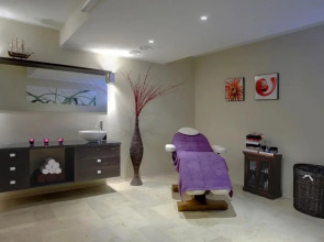 Kreutzwald Hotel Таллин