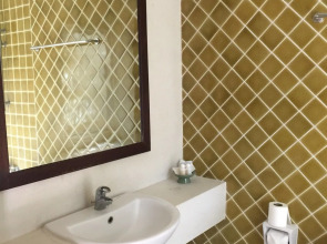 East Sea Paradise Hotel