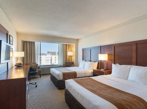 Comfort Inn by the Bay