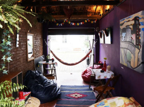 Uvaia Hostel