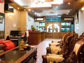May Shan Hotel