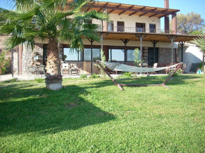 Cavo Petra Hotel