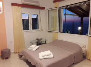 Roussa's View Apartments