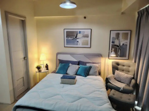 Newport Boulevard Apartments