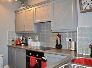 2 Bedroom Apartment 10mins From Central Manchester