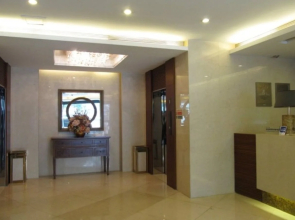 Lee Garden Inn