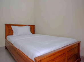 Verose Guest House Syariah Kentungan RedPartner