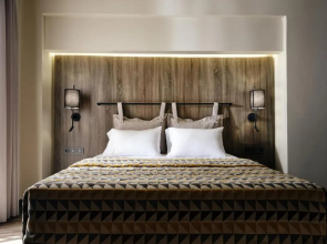 Tropical Superior Suite