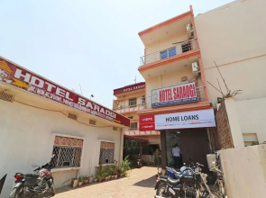 Hotel Saraogi Palace