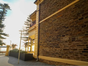 Seafield Tower Glenelg Apartment no 2