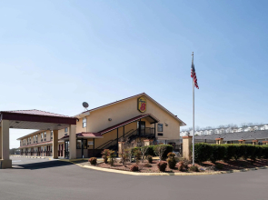 Super 8 by Wyndham Cleveland