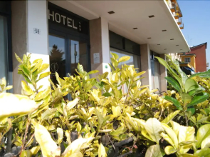 Hotel Resi & Dep