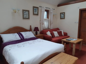 Beautiful 1-Bed Cottage In Trellech