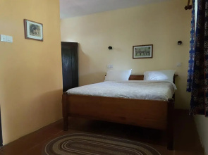 Lawns Hotel