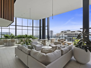 Broadbeach Casino Private Apartment GCLR