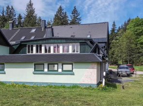 Awesome Apartment in Auerbach OT Grünheide With 4 Bedrooms and Wifi
