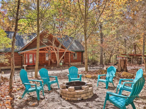 'serenity Woods' Cabin w/ Hot Tub & Fire Pit