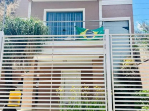 Casa Luxo com Piscina de Borda Infinita