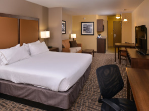 Holiday Inn Express & Suites Page - Lake Powell Area by IHG