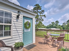 Idyllic Getaway w/ Deck ~ 4 Mi to Dtwn Athens