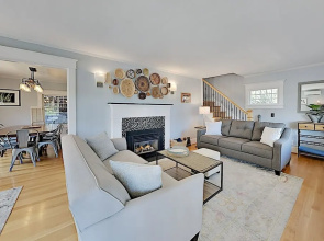 2805 23rd Ave W Home