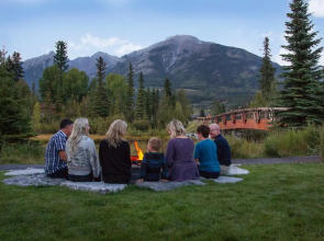 Rundle Cliffs Lodge by Spring Creek Vacation