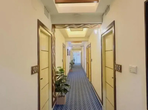 Hotel Grand Circle Inn