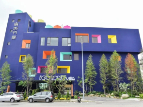 Icolour Villa