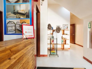 RedDoorz near Skylight Convention Center