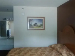General Bragg Inn & Suites By OYO Chickamauga