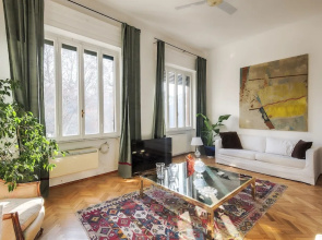 Popolo Square Luxury Two Bedroom Apartment