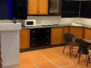 Made Guest House