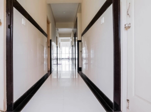 OYO 79539 Lemonade Suites