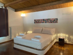 Unique Countryside Loft Room, Near Naples