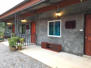 Muangchaem House