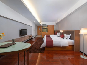 Ramada Plaza Shenzhen North