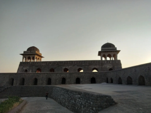 Hotel Virasat Mandav