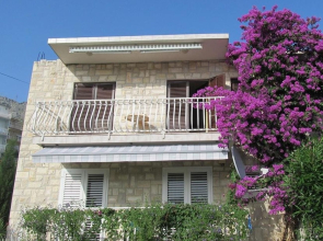 Apartment Stan - 150m from the sea A2 prizemlje Duce, Riviera Omis