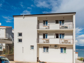 Amazing Apartment in Slatine With 1 Bedrooms and Wifi