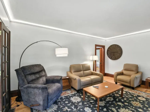 Charming Manville Heights Cottage Retreat 3 Bedroom Home