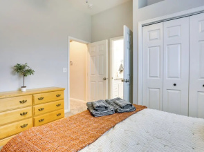 Stunning Clovis Home ~ 1 Mile to Old Town!