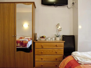 Lord Kensington Hotel