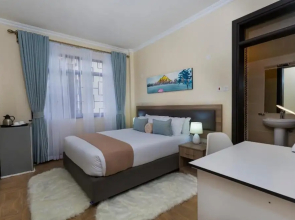 Lancaster Luxury Suites By Edmor Suites