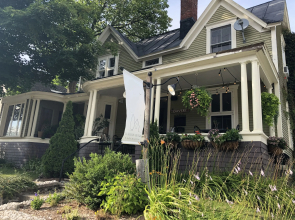 La Maison de Ville - bed & bistro