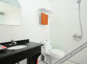 Cangzhou Yutong Business Renting House