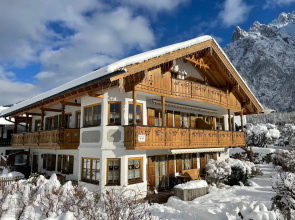 Ferienwohnungen Alpenperle
