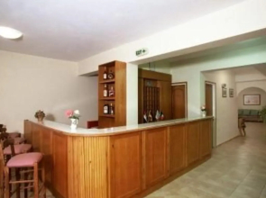 Nemesis Aparthotel
