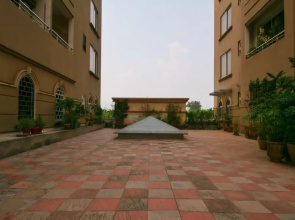 Executive Suite Rehin Sehin